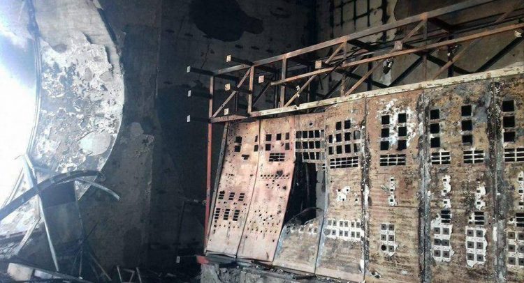 Burning Raqqa or liberating it?